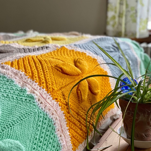 Vintage Other - Vintage Knit & Crochet Colorful Squares Afghan